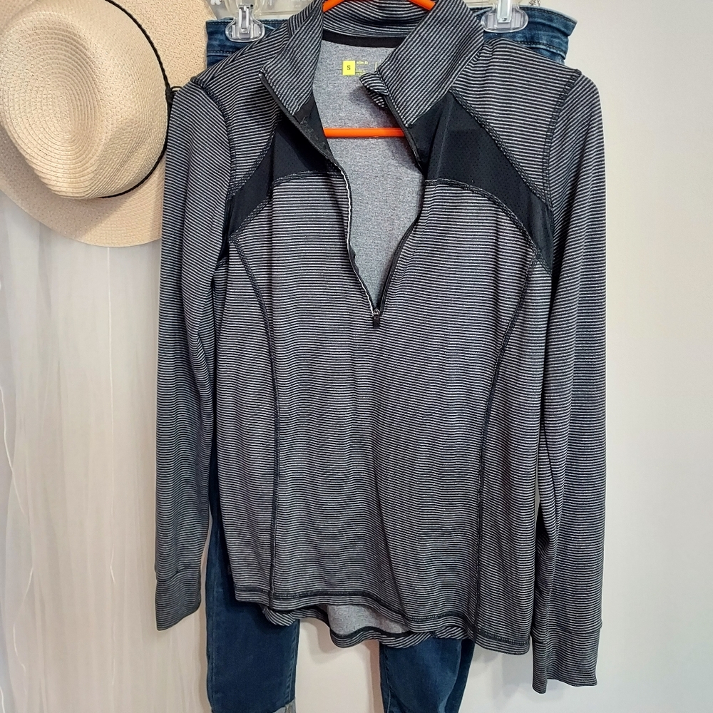 Xersion workout 1/4 zip up jacket